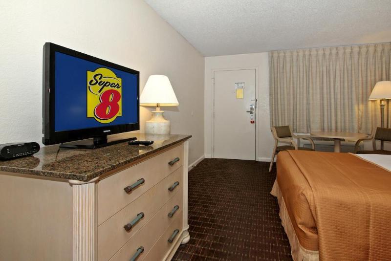 Hotel Super 8 By Wyndham Kissimmee/Maingate/Orlando Area Celebration Esterno foto